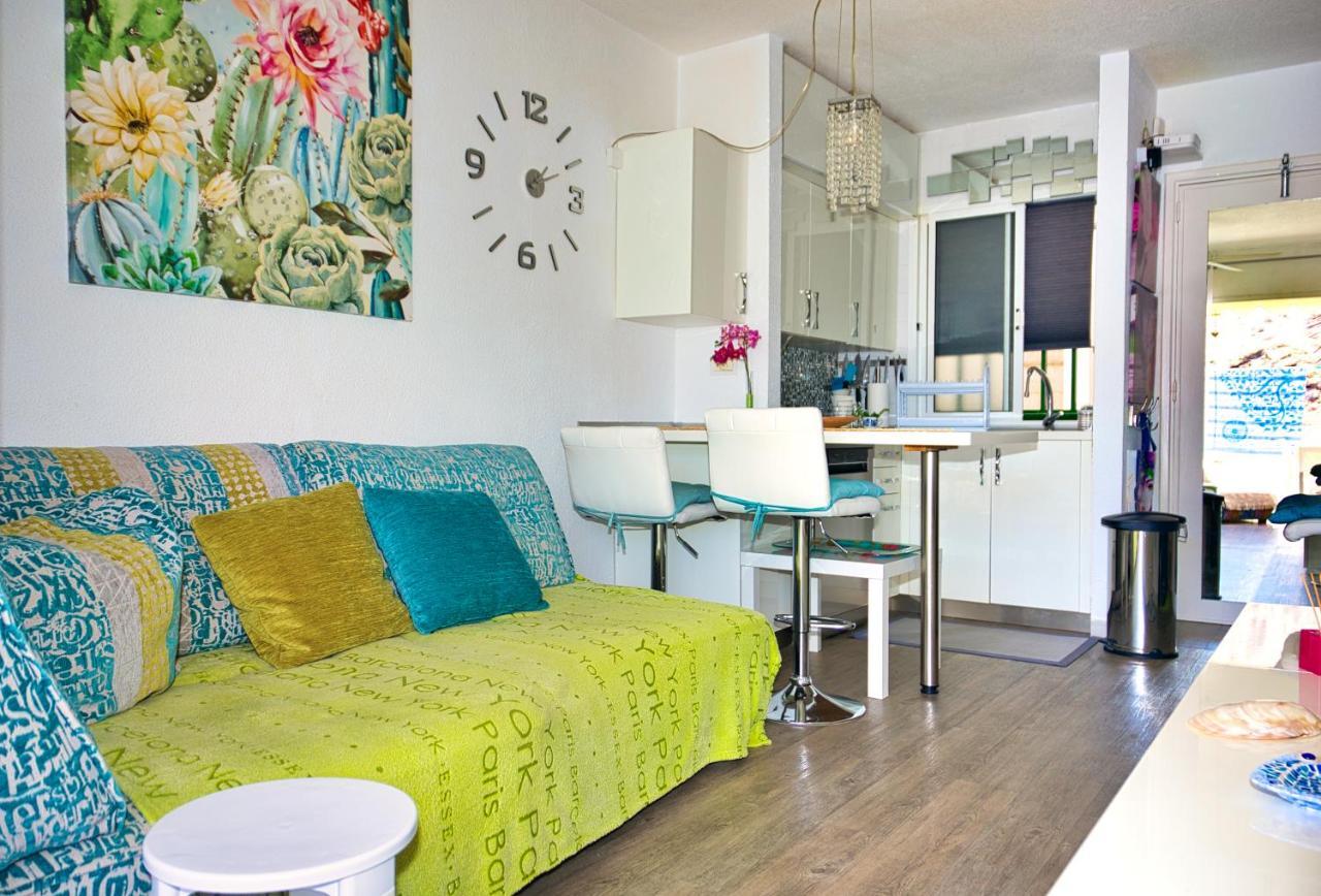 Malibu 2 Apartamento Con Aire Acondicionado, Campo De Tennis Y Piscina Con Solarium Puerto Rico  Bagian luar foto