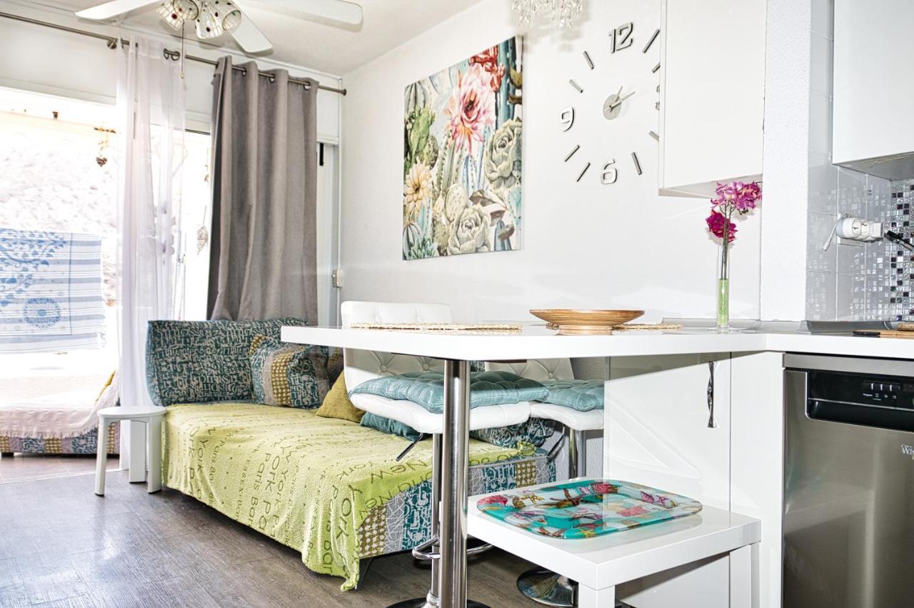 Malibu 2 Apartamento Con Aire Acondicionado, Campo De Tennis Y Piscina Con Solarium Puerto Rico  Bagian luar foto