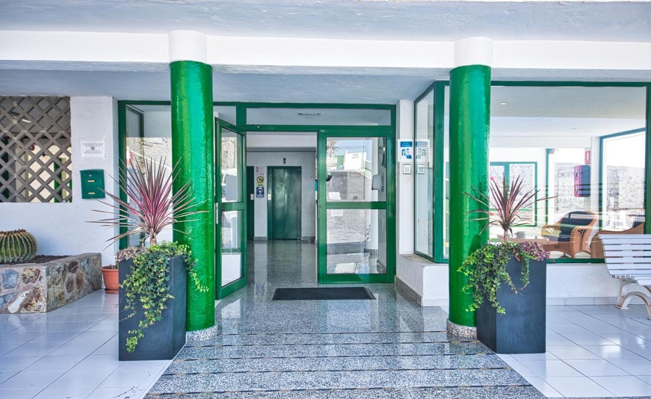 Malibu 2 Apartamento Con Aire Acondicionado, Campo De Tennis Y Piscina Con Solarium Puerto Rico  Bagian luar foto